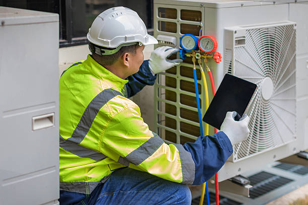 Professional Ac Installation technician working in Brookesmith, TX